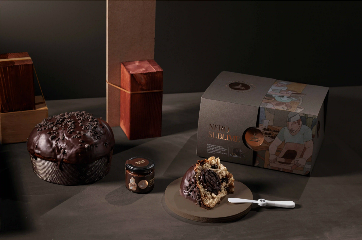 Nero Sublime, Strawberry & Chocolate Panettone with Chocolate Spread 1000g - Fiasconaro