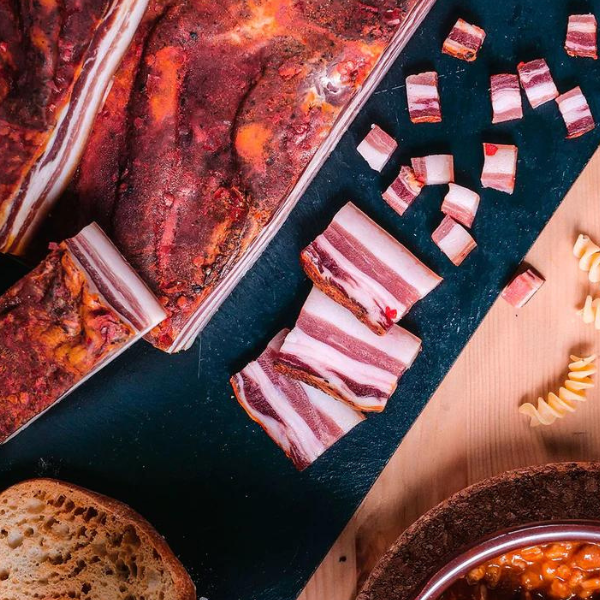 Pancetta Tesa Spicy 200g (±10%) - Madeo Madeo - Cold-Cut @Mercato Gourmet | Your Italian Gourmet Supermarket