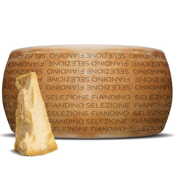Fiandino Riserva 21 Months Parmesan 200-300g / Piece Mercato Gourmet - Hard Cheese 200-300g Piece @Mercato Gourmet | Your Italian Gourmet Supermarket