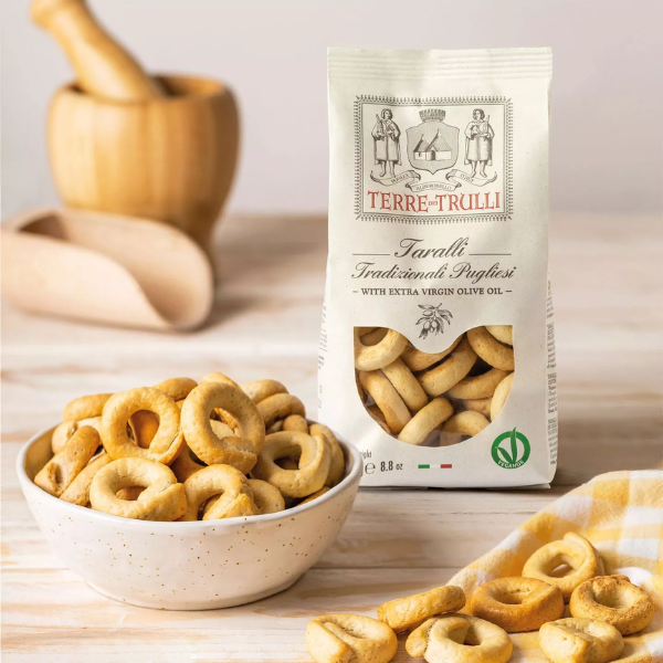 Traditional Taralli Pugliesi with Extra Virgin Olive Oil - Terre dei Trulli Terre dei Trulli - Snacks @Mercato Gourmet | Your Italian Gourmet Supermarket