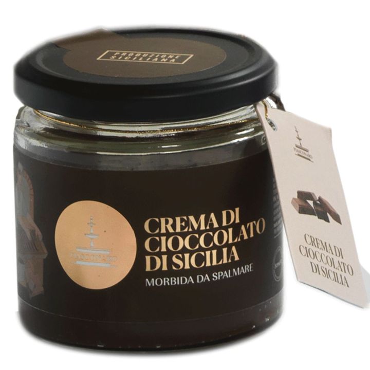 Nero Sublime, Strawberry & Chocolate Panettone with Chocolate Spread 1000g - Fiasconaro