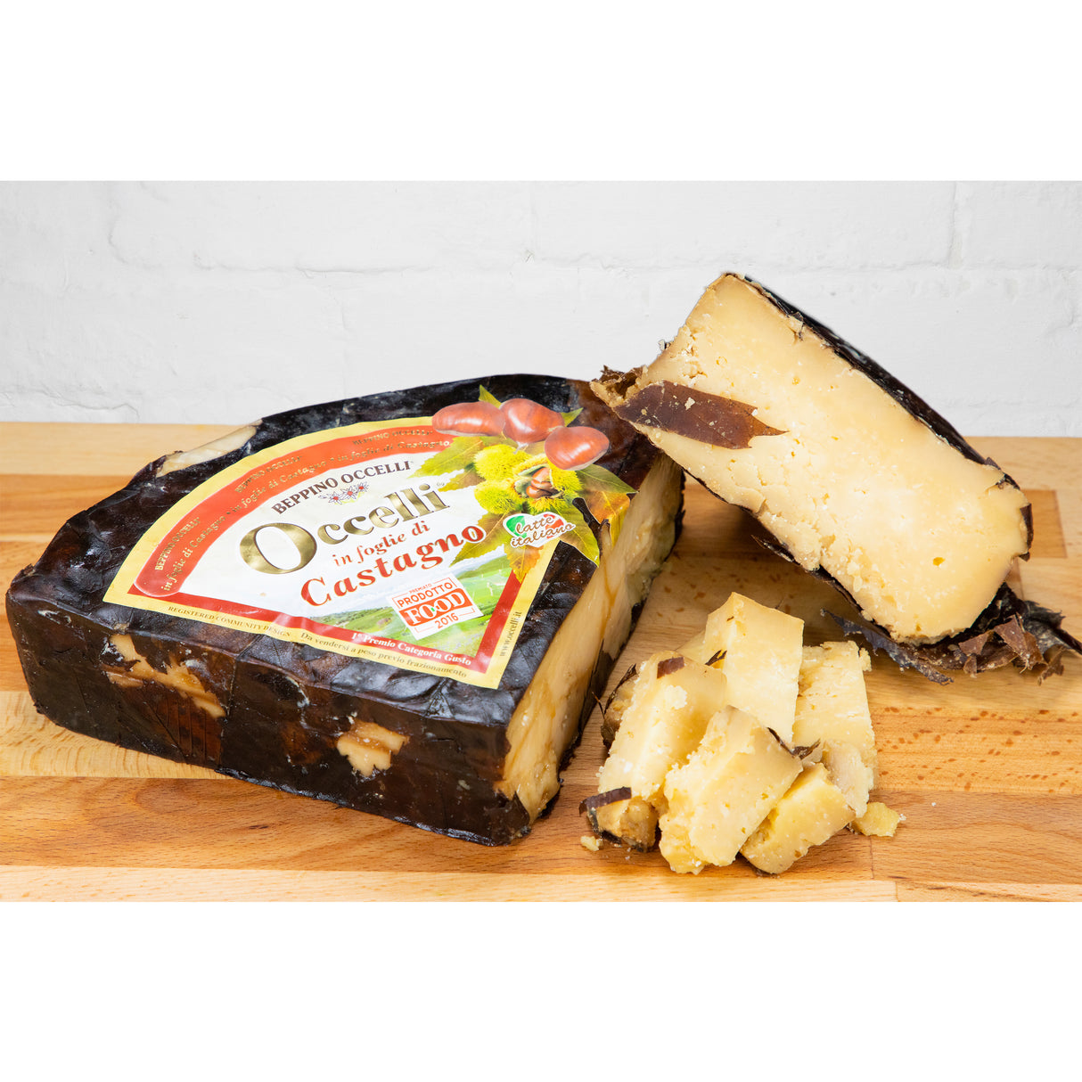 Occelli Cheese with Chestnut Leaf 200g (±10%) - Beppino Occelli Beppino Occelli - Hard Cheese @Mercato Gourmet | Your Italian Gourmet Supermarket