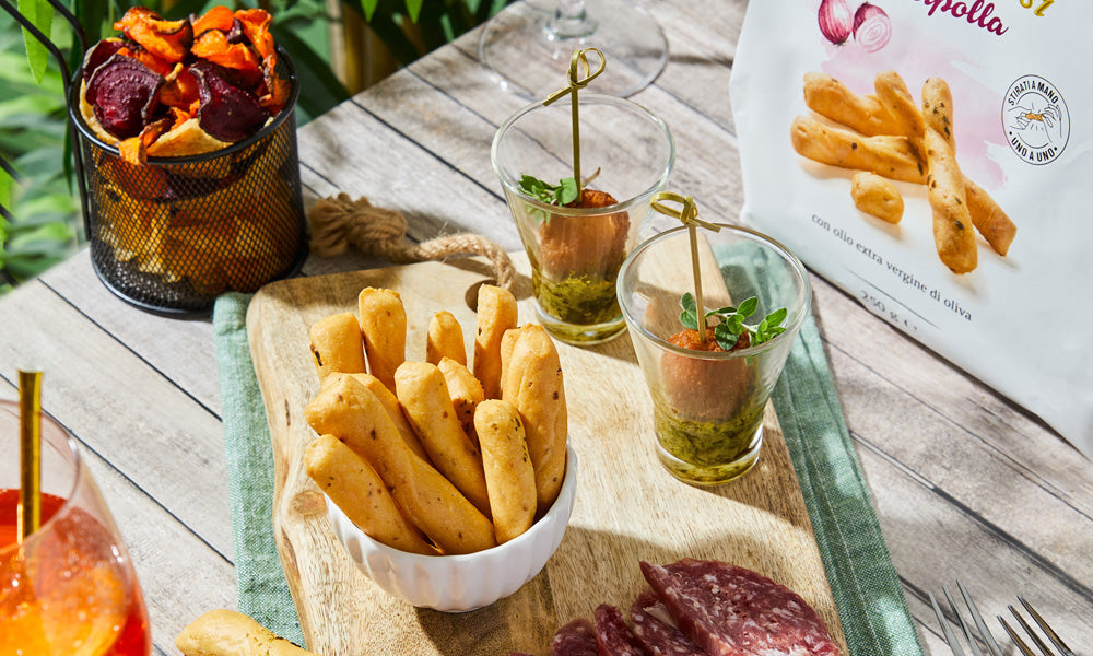 Hand Stretched Breadstick Onion Flavored 250g - Bibanesi Bibanesi - Snacks @Mercato Gourmet | Your Italian Gourmet Supermarket