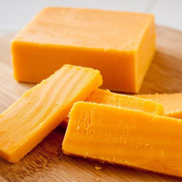 Mature Cheddar 200g (±10%)